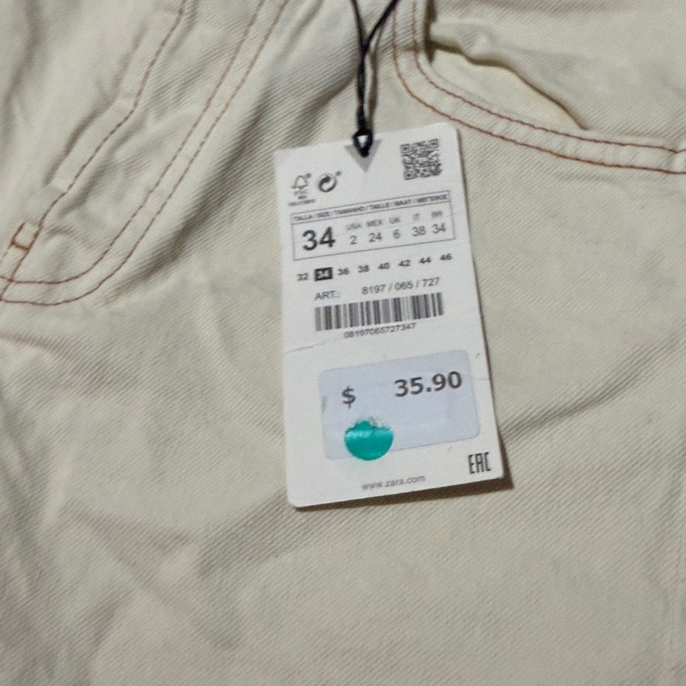 Zara Cream Jean Shorts - Picture 6 of 6